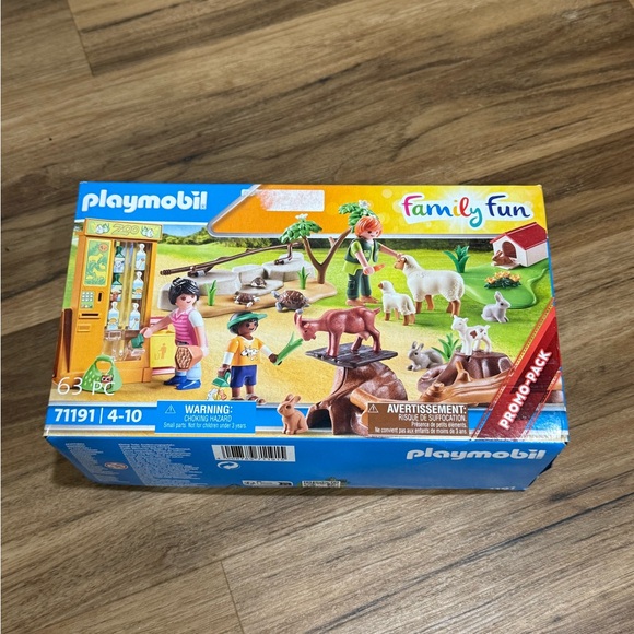 Family Fun Zoo Set -63pc - Picture 1 of 4